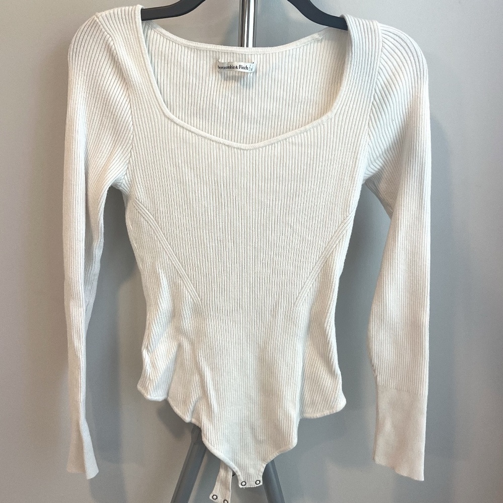 White/Cream Abercrombie and Fitch Long Sleeve Ribbed Bodysuit (L)
